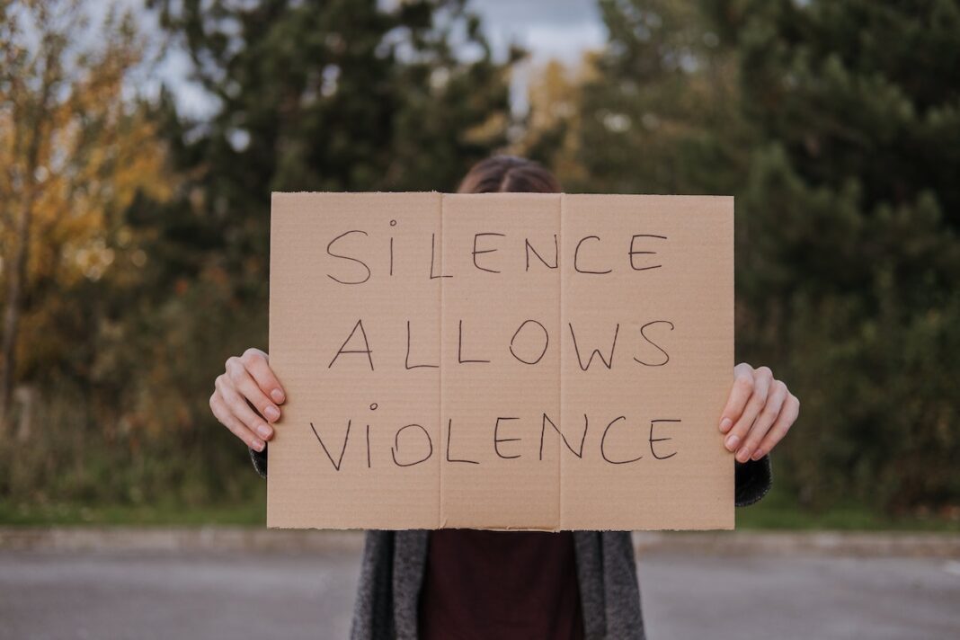 Di NO al abuso y la violencia
