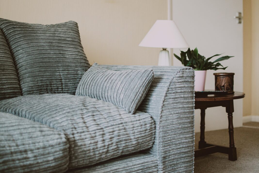 Recuperando el esplendor de tu hogar gracias a la tapicería de muebles